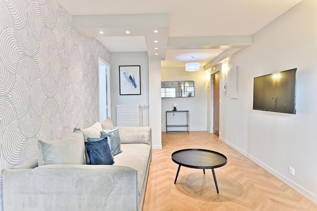 Spacieux Et Paisible 19eme - Ii Apartment