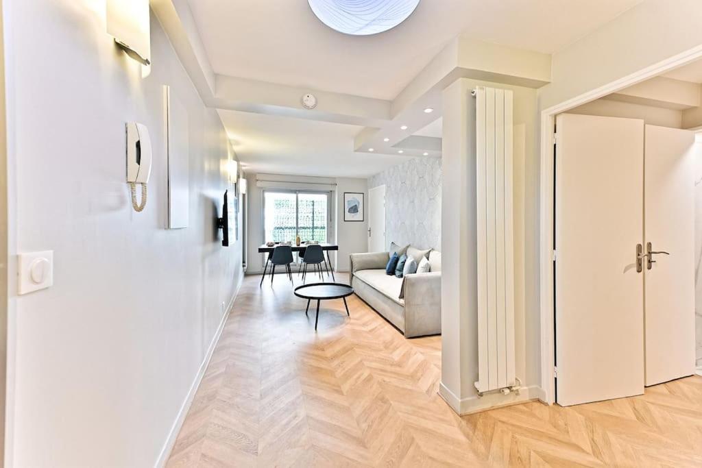 Apartment Spacieux Et Paisible 19eme - Ii Paris